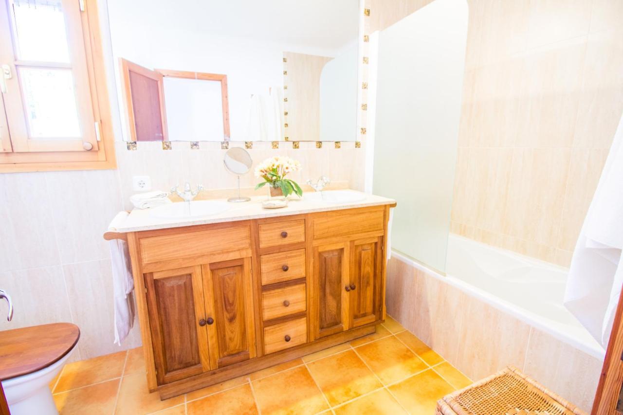 Hébergement de vacances With Private Pool, Wifi And A/c