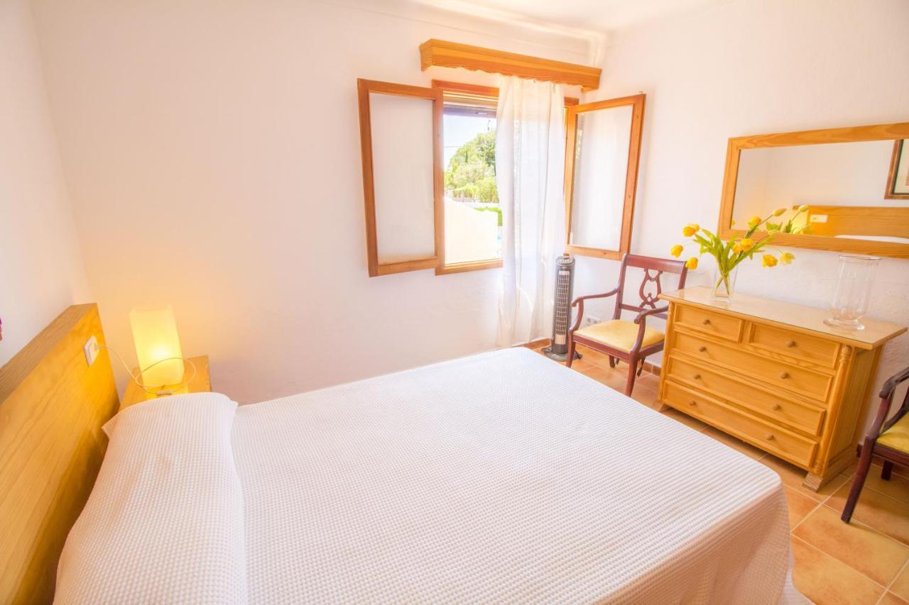 With Private Pool, Wifi And A/c Holiday home